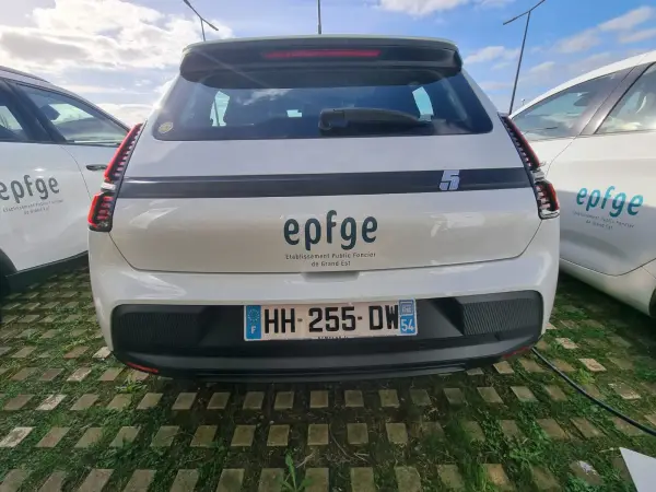 Marquage véhicule EPFGE vue 1