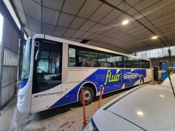 Marquage bus Grand Est vue 4