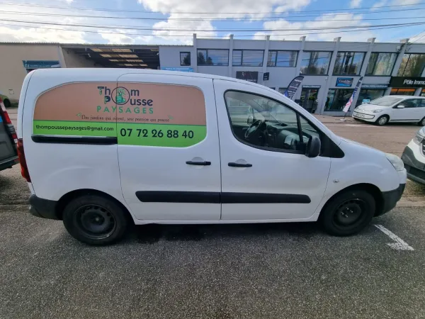 Marquage Peugeot Partner ThomPousse Paysages - vue latérale